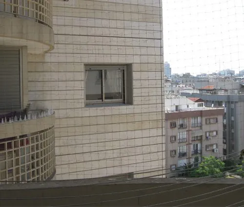 התקנת רשת יונים במסתור כביסה