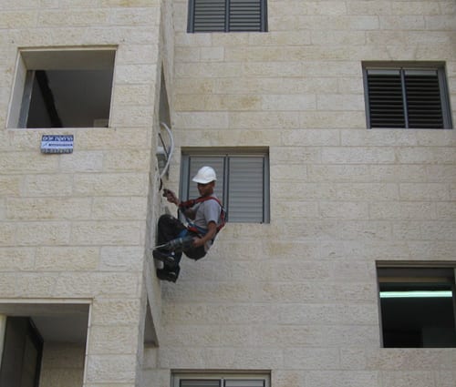 אודות